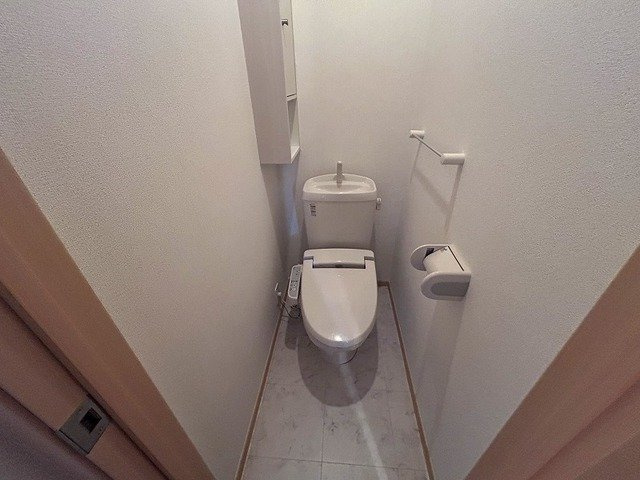 ローズマリー　Ⅲのトイレ|清潔感のあるトイレです