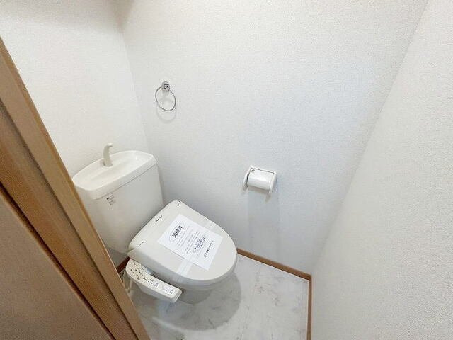 ポライトリーＮＯＺＯＭＩ　Ｂのトイレ|落ち着いたトイレです
