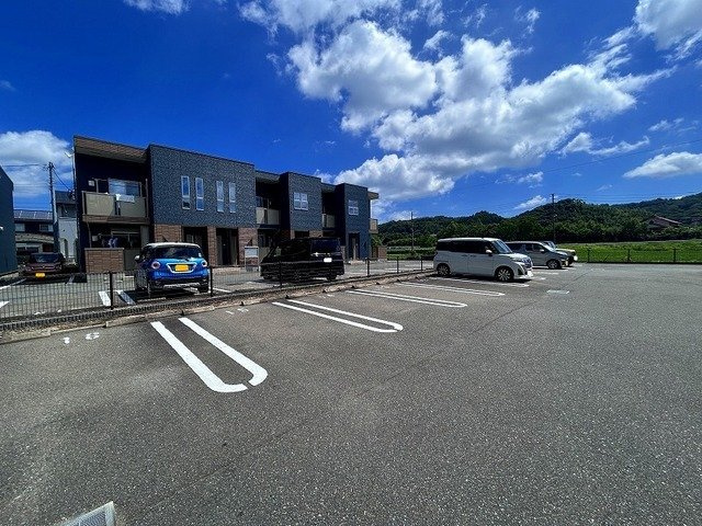 ジュネス佐志Ⅰの駐車場|駐車場です