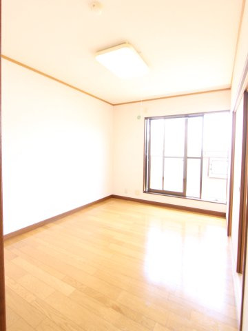 ルミエール学園町の居間・リビング
