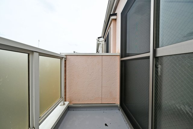 大阪市淀川区木川東１丁目中古一戸建て│4LDK＋駐車1台可のバルコニー|たっぷりの陽光が差し込む東向きの住まいです。