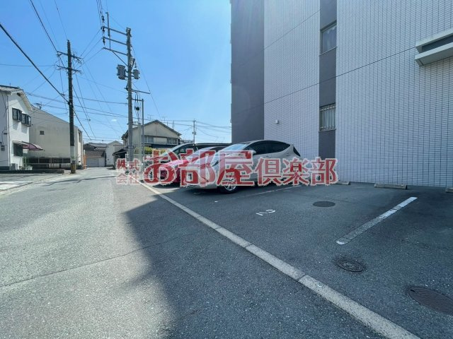 サンスクエアⅡの駐車場|カースペースがあります