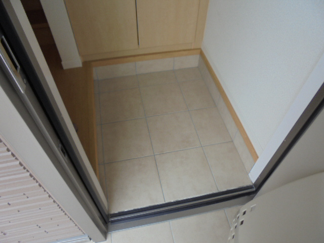 シャーメゾン塩屋の玄関