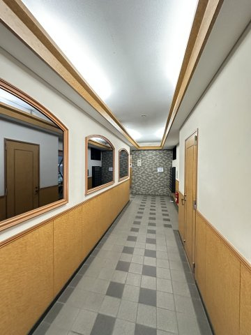 大阪市西区江戸堀１丁目の賃貸マンションのロビー