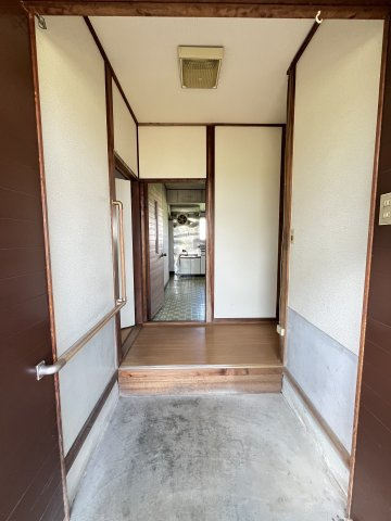 中古住宅　舟橋町の玄関