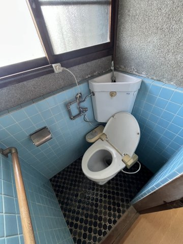 中古住宅　舟橋町のトイレ