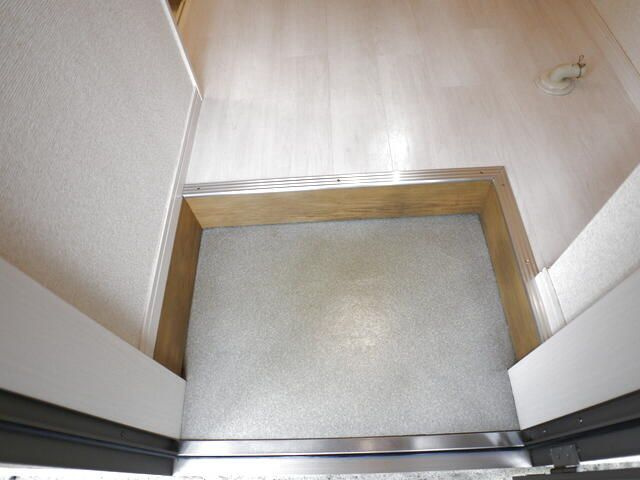 ハーミット・クラブハウス・バルカの玄関