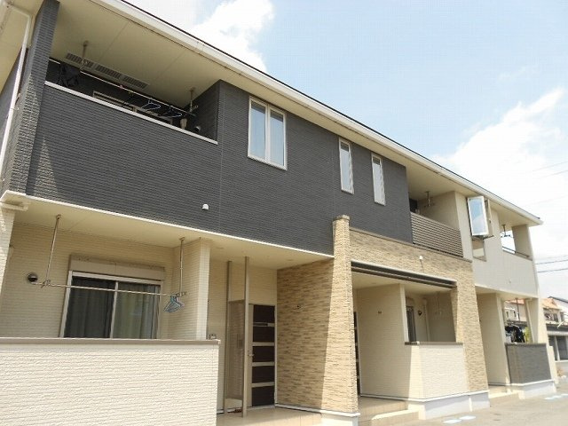橿原市葛本町のアパート
