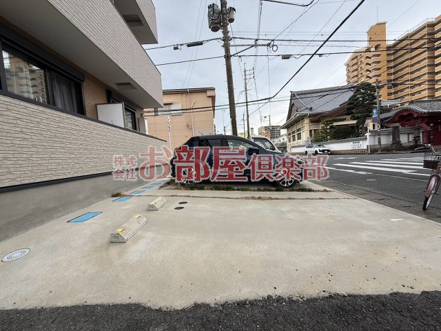 lapislazuli寺町の駐車場|カースペースがあります