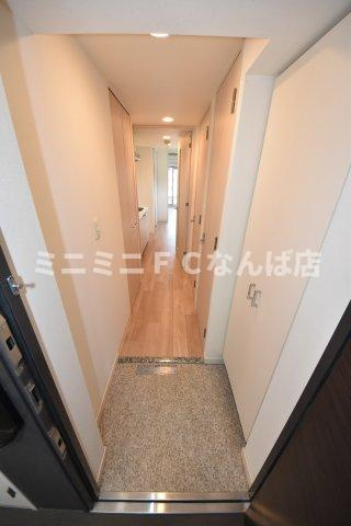 プレサンス江戸堀の玄関