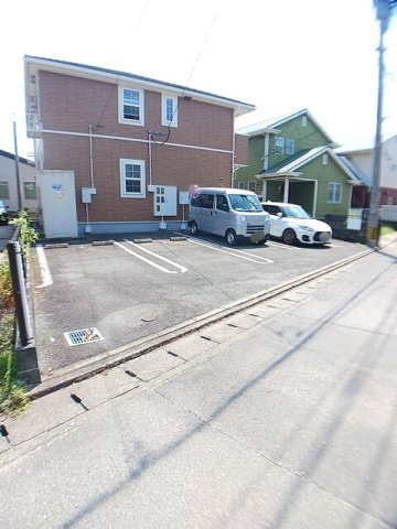 ラフォーレ・Ｓの駐車場