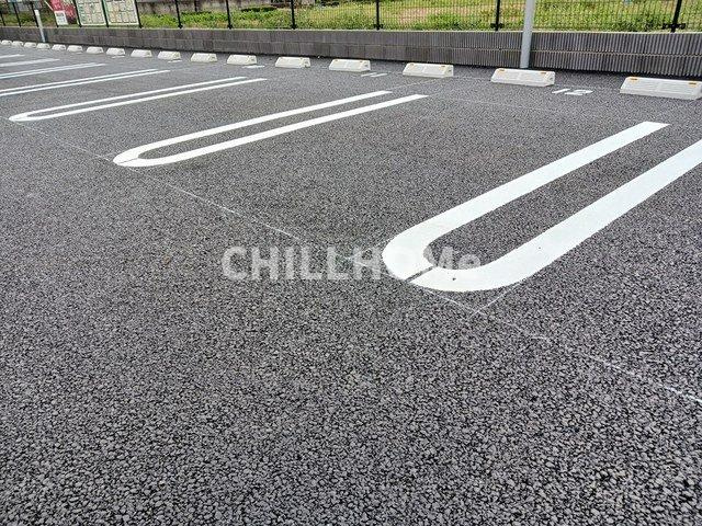 クリスタル・Ⅰの駐車場|当社、チルホームのHPもご覧ください(^^)/物件情報多数♪
