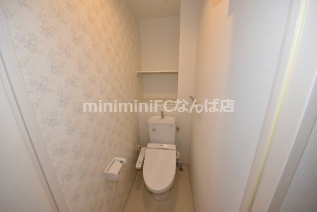 J-Lapis NAMBAのトイレ|清潔感のあるトイレです