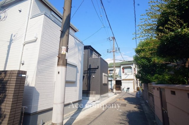 【内観：施工例】 | 東住吉区住道矢田4丁目　【4号棟/全4棟】 | 【同社による同仕様の施工例】対面式のカウンターキッチンです♪