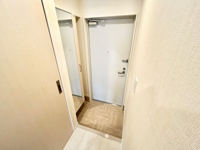 横浜市戸塚区汲沢３丁目の賃貸マンションの玄関
