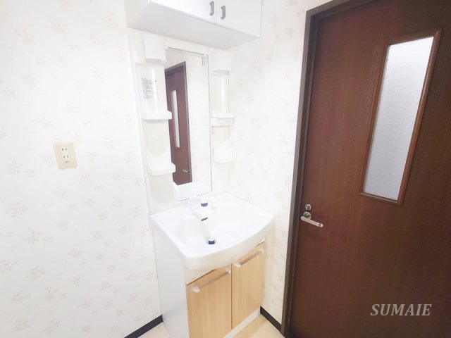 グランディール上坂の洗面所|独立洗面台です☆