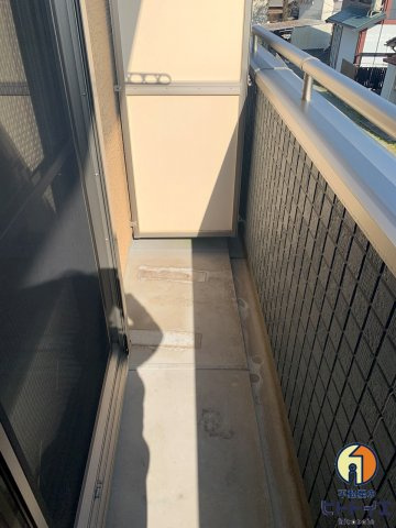 リッツアベニューのバルコニー|暖かな日差しのふりそそぐバルコニー