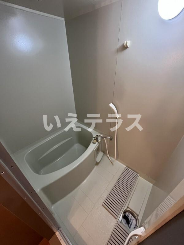 ウインデイア中山手 Bの浴室