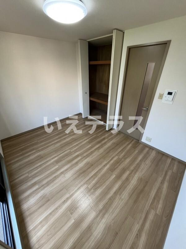 ウインデイア中山手 Bの洋室