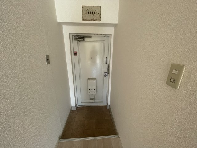 パインリーフ甲子園の玄関