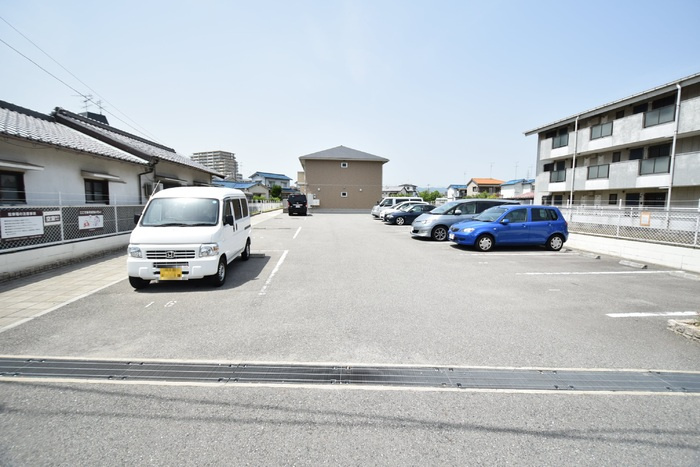 サンハイム常吉の駐車場|駐車場です