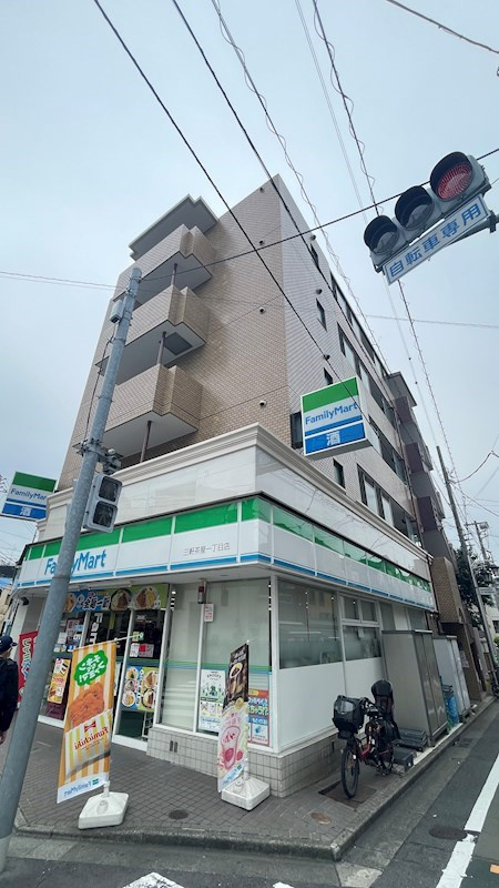 アサカシオン三軒茶屋の外観