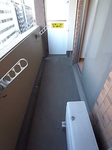 プレサンス神戸みなと元町のバルコニー