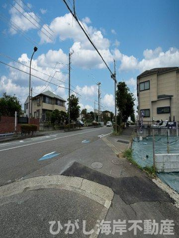 平塚市撫子原　売地　全2区画の前面道路含む現地写真|現地外観