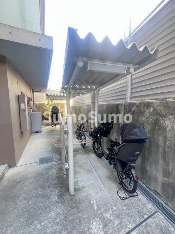 Cent　Grand岡本の駐車場