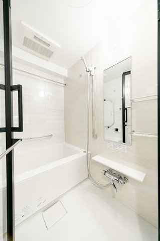 ミリアレジデンス新宿御苑の浴室|※写真は同タイプ住戸です。