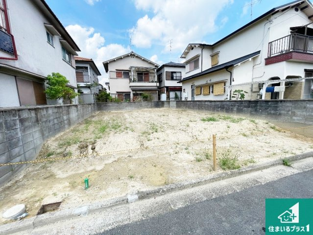 木津川市木津南後背　第7期　新築一戸建ての駐車場|子供を見守りながらお料理が出来るため家族のコミュニケーションか増えます♪スペースが広く確保されている為お子様が大きくなったときは一緒に料理を楽しめます♪
