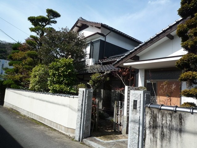 山口高校近く！オール電化の物件の外観