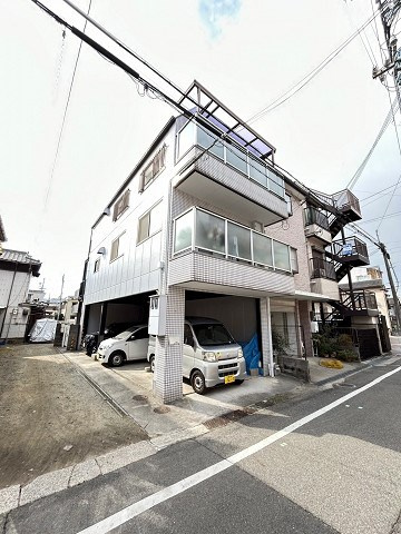 寺井マンションの外観