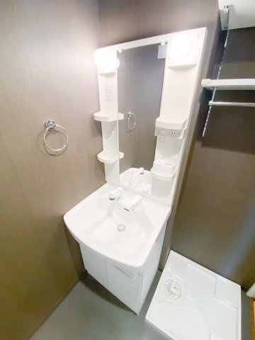 グランディオーソ御崎の独立洗面台