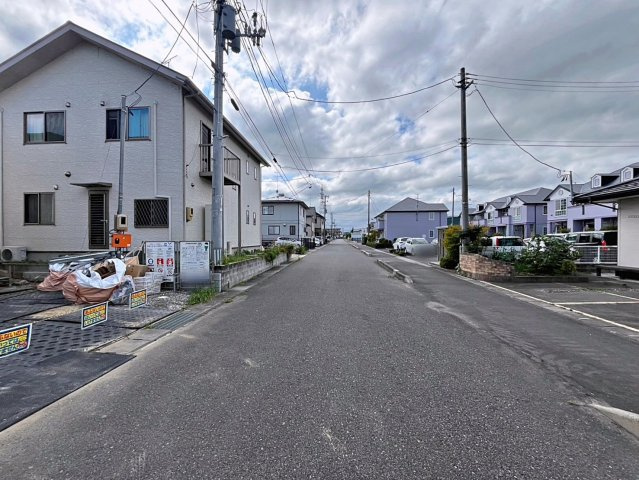 新築戸建・新築建売　郡山市日和田町字南原　日和田小・日和田中の前面道路含む現地写真|前面道路　北側幅員8.9ｍ公道