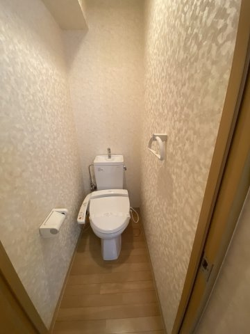 シャトーポレール若林のトイレ|コンパクトで使いやすいトイレです