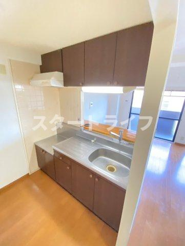 大阪市東淀川区淡路２丁目の賃貸マンションのキッチン