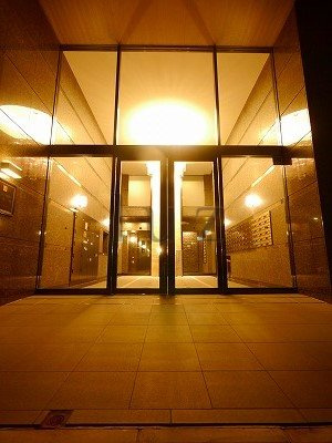 ルーブル川崎都町壱番館のエントランス
