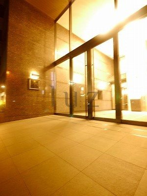 ルーブル川崎都町壱番館のエントランス