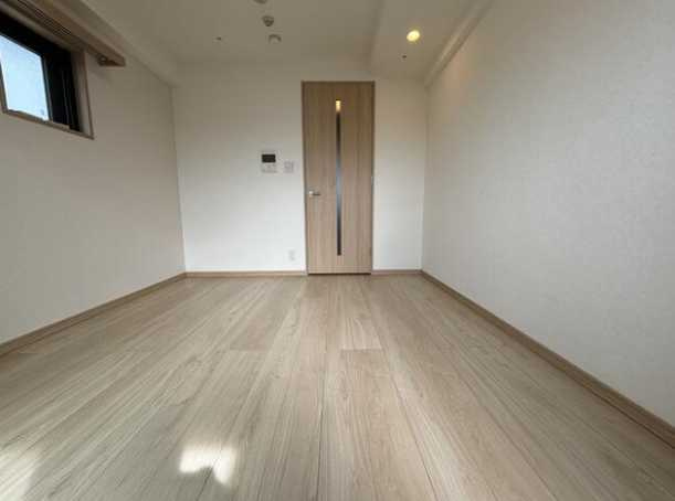 ルーブル川崎都町壱番館の居間・リビング