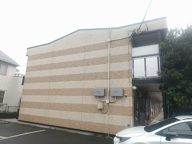 レオパレス緑町の外観|外観は落ち着いています