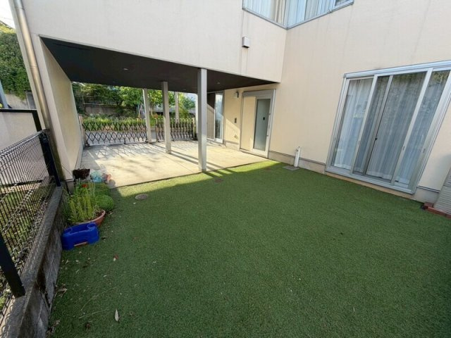 トゥトゥヴェリィはるひ野の庭