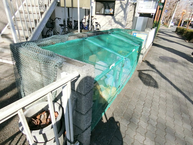 レミントン　テラス　Aのその他共用部分|★専用ゴミ置き場★