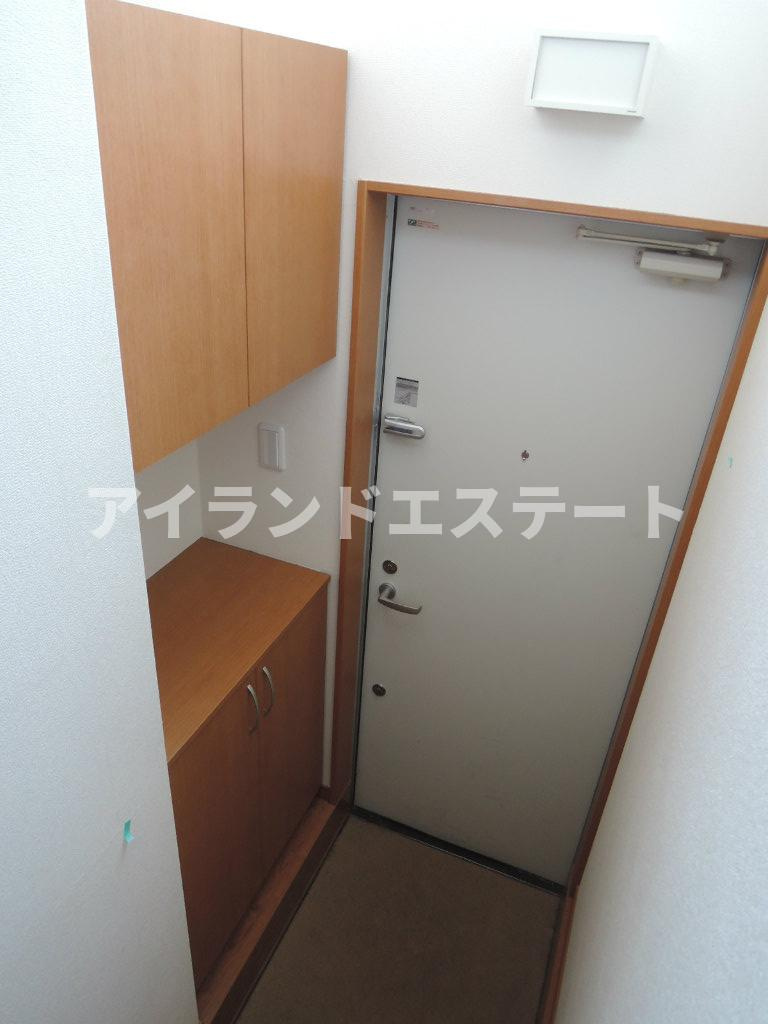 エピ駒沢　駅近　独立洗面台　オートロック　デザイナーズの玄関