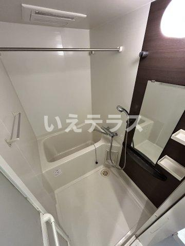 エステムプラザ神戸大開通ルミナスの浴室