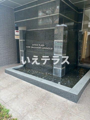 エステムプラザ神戸大開通ルミナスのエントランス