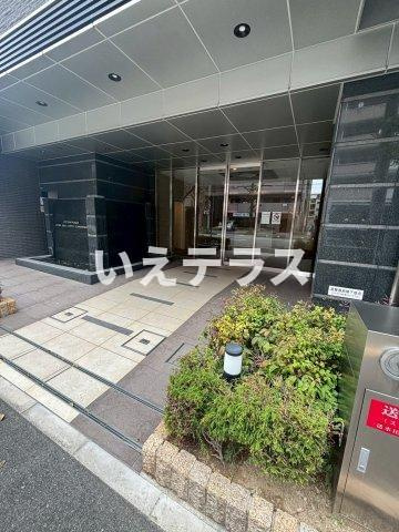 エステムプラザ神戸大開通ルミナスのエントランス