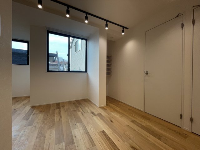 アピチェ池上の居間・リビング|こちらのリビングで趣味の時間をお楽しみください