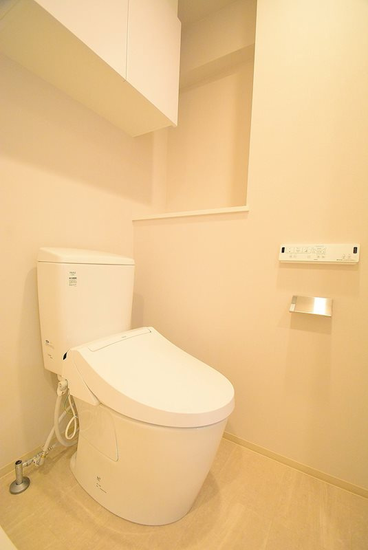 ステージグランデ京急蒲田のトイレ|落ち着いた色調のトイレです