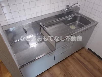 【キッチン】 | サンズコーポ市場木 | ※写真は別号室
